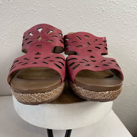 Cobb Hill Red Leather Wedge Sandals Size 11M EUC - Picture 3 of 8